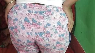 Big boobs Indian girl jumping her big boobs and showing asshole closeup