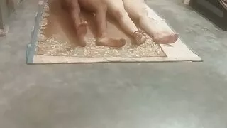 Husband gya Dubai aur makan Malkin ne chut cudwai apne kirayedar se(Hindi audio)