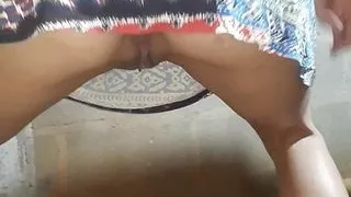 young girl dancing funk without panties