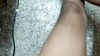 Ghr main akelay Lund ki malish ki (Hindi)lonely boy masterbation with his big black cock