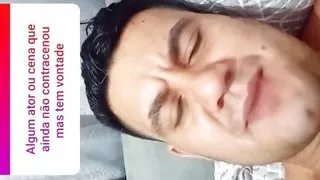 Yuri boy respondendo no chat!