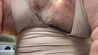 Sperma überall, nachdem ich mich vollgepisst habe