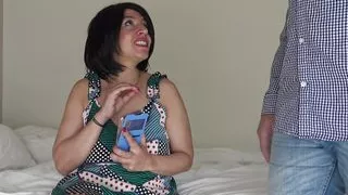 Belle mere demande a son beau fils de baiser une fille noire de la cote d'ivoire