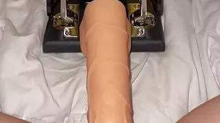 kitten and her thrusting machine