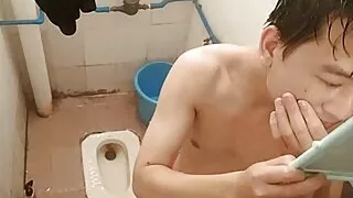 Daddy is so sexy, bathing dick is so big