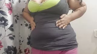 hot bhabhi ne strip kiya apne boyfriend ke liye part 1