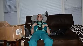 Jan 26 2023 - Unboxing my Jade Green Bronco & Magnus harnesses and my jade & blue collars