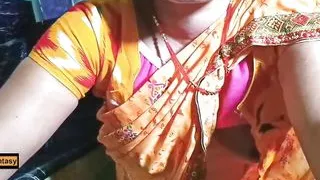 Hot bhabhi ki kitchen me hot romance and Chudai