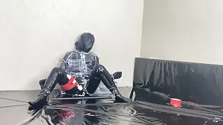 Fejira com Transparent raincoat self bondage