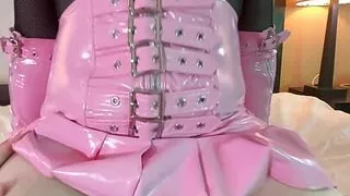 Heiße Transfrau in Keuschheit gefickt Cowgirl POV