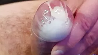 Stroking My Big Dick und riesiges Kondom Cumshot