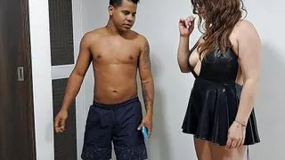 Hire a prepaid in a hotel. Part 1. She is a very sexy girl