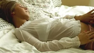 Perky Boobs Roxana Makes Her Teen Snatch Cum With A Vibrator