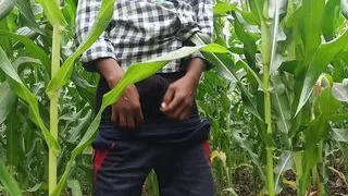 Makka ki khet le jakar khub choda