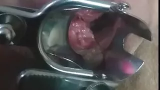 Horny Inspector: speculum in the pussy,is in the house!