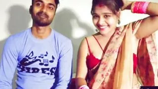 Latest Desi couples hindi chudai mms video small tits bhabhi
