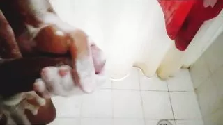 masturbation and bath to the rhythm of perreo