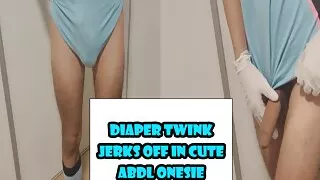 Diaper twink jerks off in cute abdl onesie