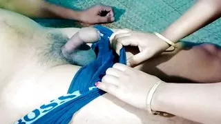 Indische Mädchen sehr enge Muschi