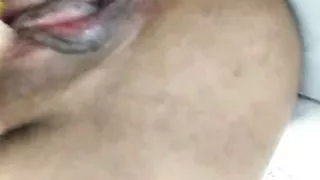 Soy una chica muy traviesas y quiero sola  mientras que mis padres salen de casa te animas a verme