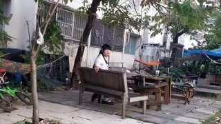 FN030 show young high school students