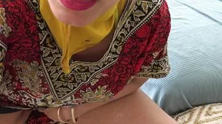 Big ass saudi arab milf cheating for rough sex in hijab