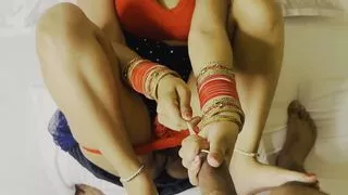 devar ne choda hai sauteli bhabhi ko aur bhabhi ne diya taang phaila kar chod full Hindi voice pura video Hindi me hai