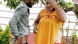 Fat Ass girlfriend fucking Outdoor Doggy style in Garden