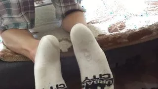 I came to my friend's sweaty, white socks