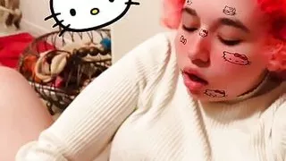 Hello kitty fucks her pussy