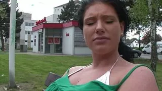 German Porn Sexy Girl Moans As She Fucks Her Shaved Pussy