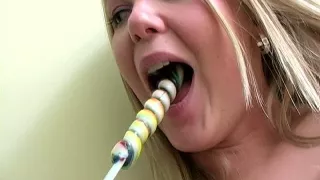 Madison's Lollipop - Madison Summers