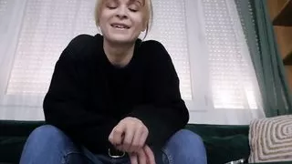 Vends-ta-culotte - Gorgeous girl takes revenge on the woman who fucked her boyfriend