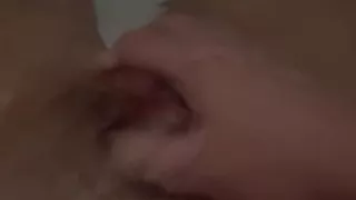 Orgasmus in der Badewanne - Amateur Boy.