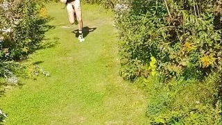 Draußen ohne Shorts laufen