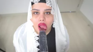 Real Arab Stepmom In Hijab Squirting Wet Pussy Dildo
