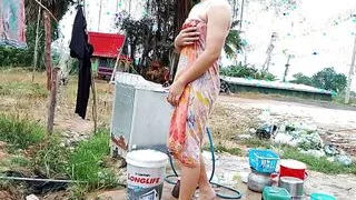 FN032 I am taking a shower