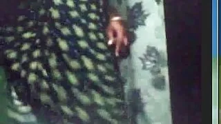 bid desi ass show to stranger on cam