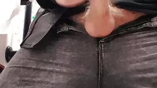 Quick public toilet cumshot