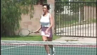 Lucky guy fucks brunette MILF and eats her pussy outdoors