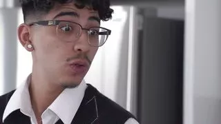 Demi Hawks asks to be fucked for the first time, "I just think you should fuck me" - S28:E5