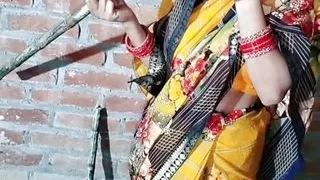 Ganne wali Bhabhi ko gaana de kar choda