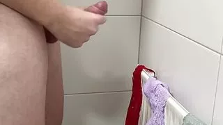 Cumming in MILF neighbors panties