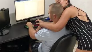 I convinced my husband to fuck me in his work studio