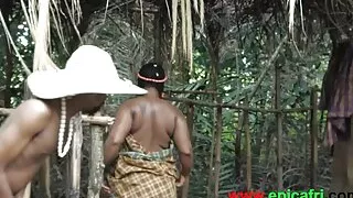 I caught the ebony princess bathing behind my house