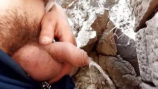 Piss tribute to raanika