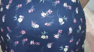 Mi stepsobrina me seduce Mostrandome el culo