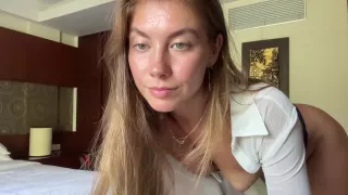 Balisurfgirl Nude Tease Cam Show