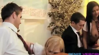 Gruppensex im Kunstraum. ORGY