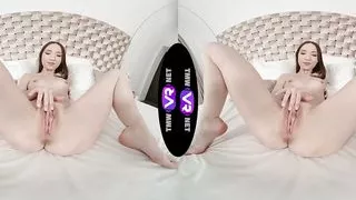 TmwVRnet - Kate Quinn - Spicy naked solo show